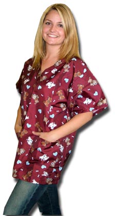 STYLIST WEAR Patterned Scrub Top Bugundy Dog S